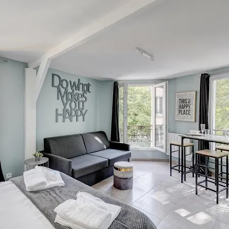 146 Philippe - A Paris