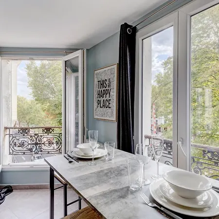 146 Philippe - A Apartment *